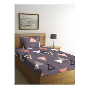 Bedsheet with Pillow Covers upto 90% off