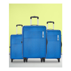 SAFARI Set of 3 Luggage upto 85% off
